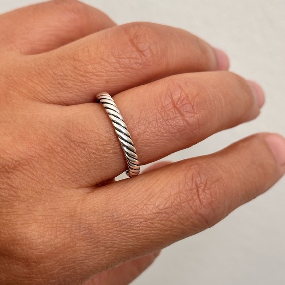 Ring - Picture 4 of 5